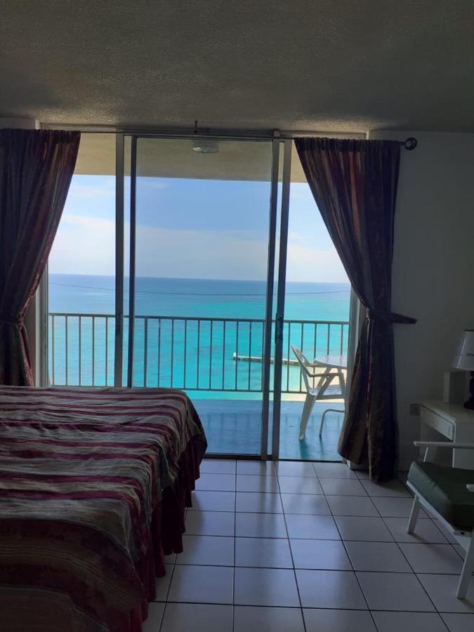 Deluxe Montego Bay Club Studio & Suites Exterior foto