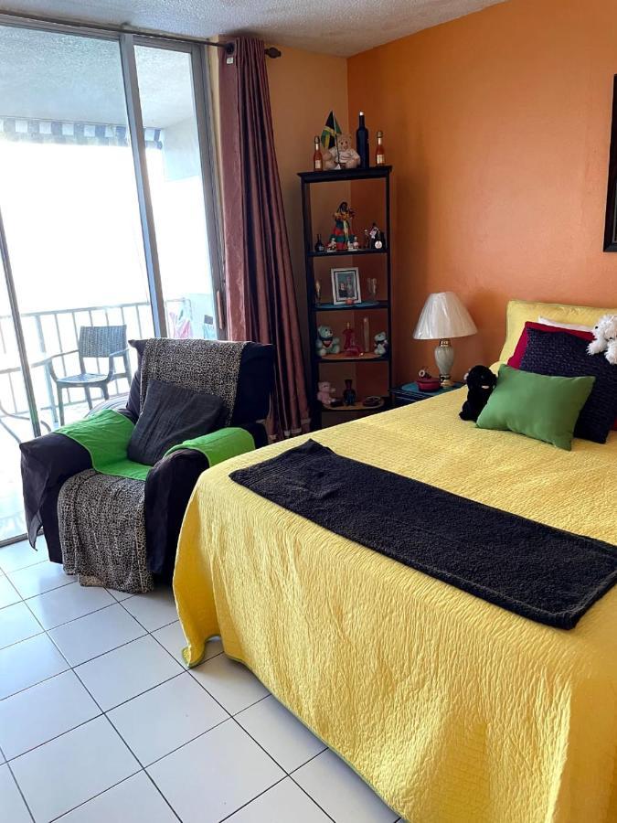 Deluxe Montego Bay Club Studio & Suites Exterior foto