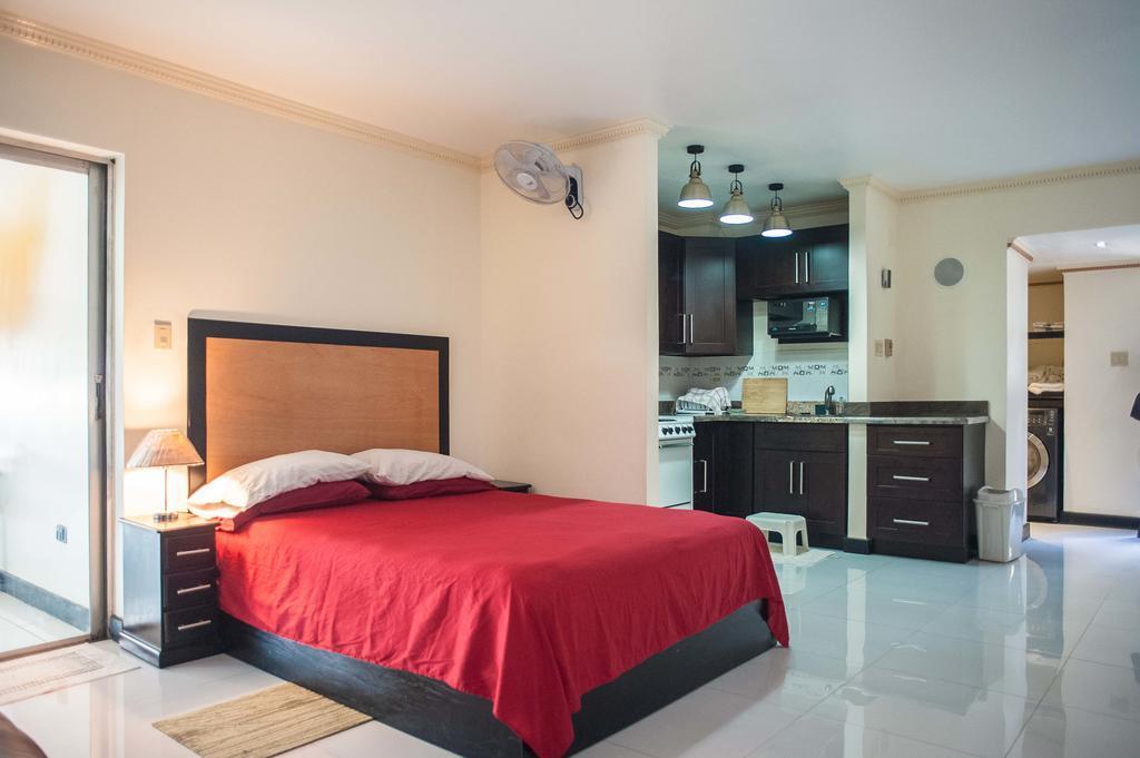 Deluxe Montego Bay Club Studio & Suites Exterior foto