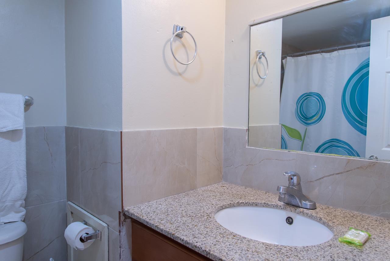 Deluxe Montego Bay Club Studio & Suites Exterior foto