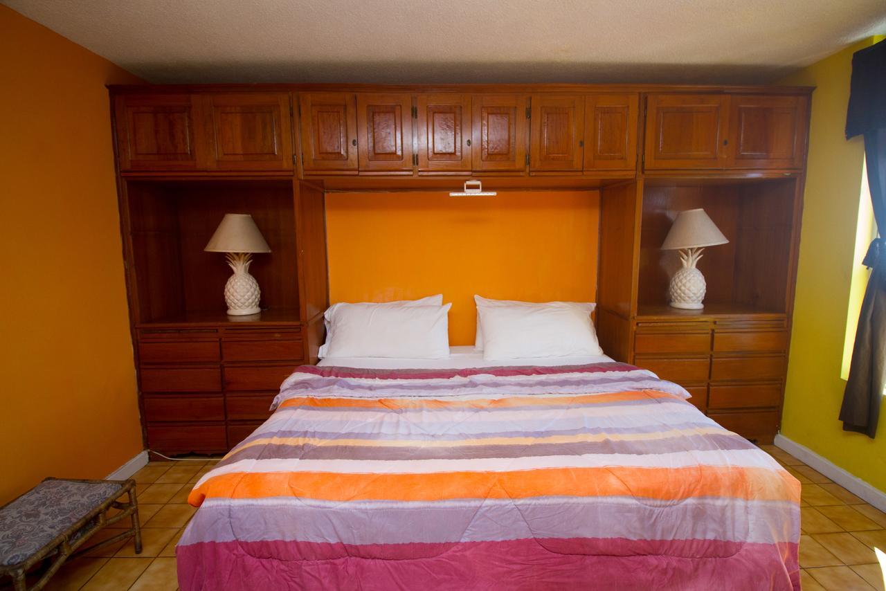 Deluxe Montego Bay Club Studio & Suites Exterior foto