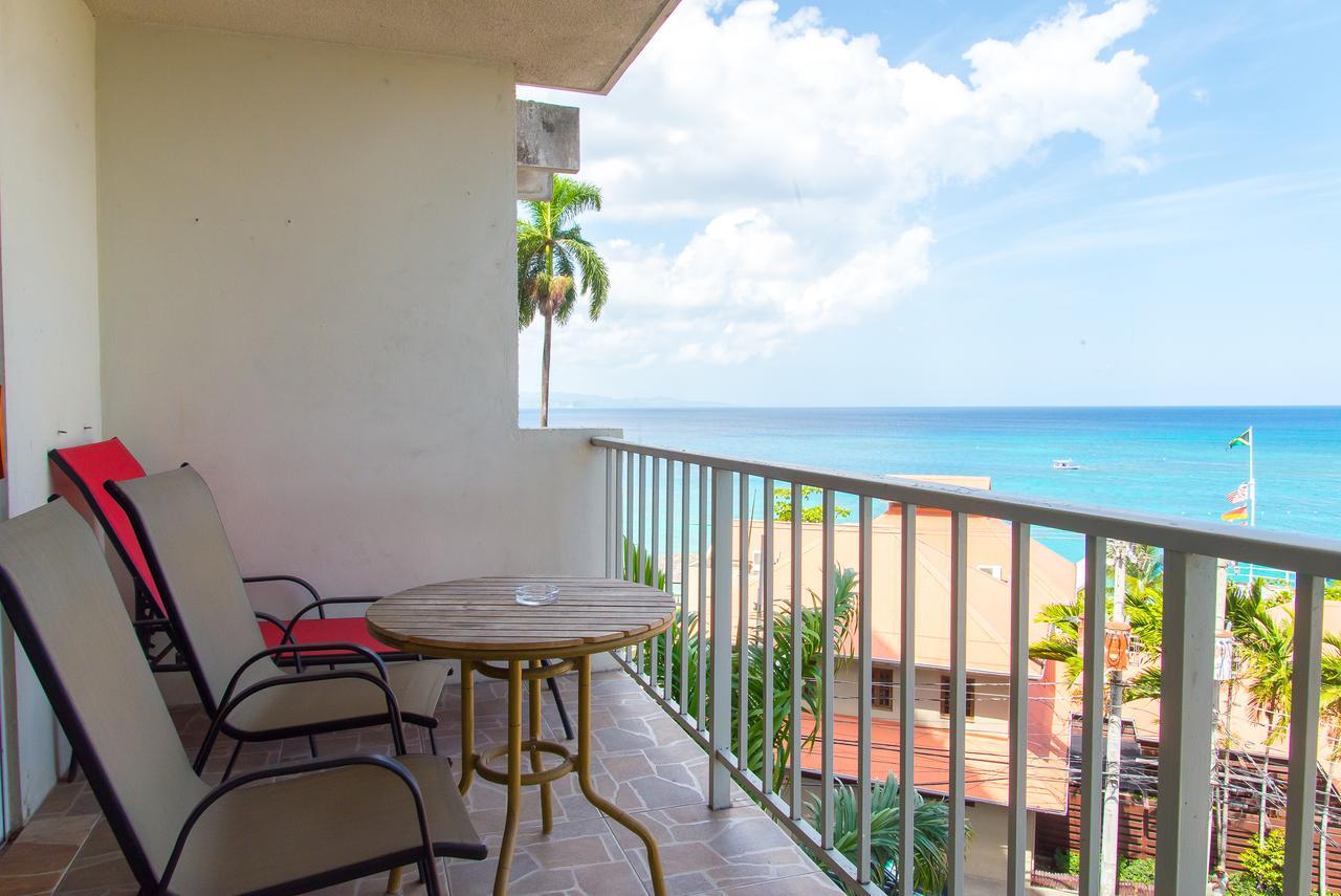 Deluxe Montego Bay Club Studio & Suites Exterior foto