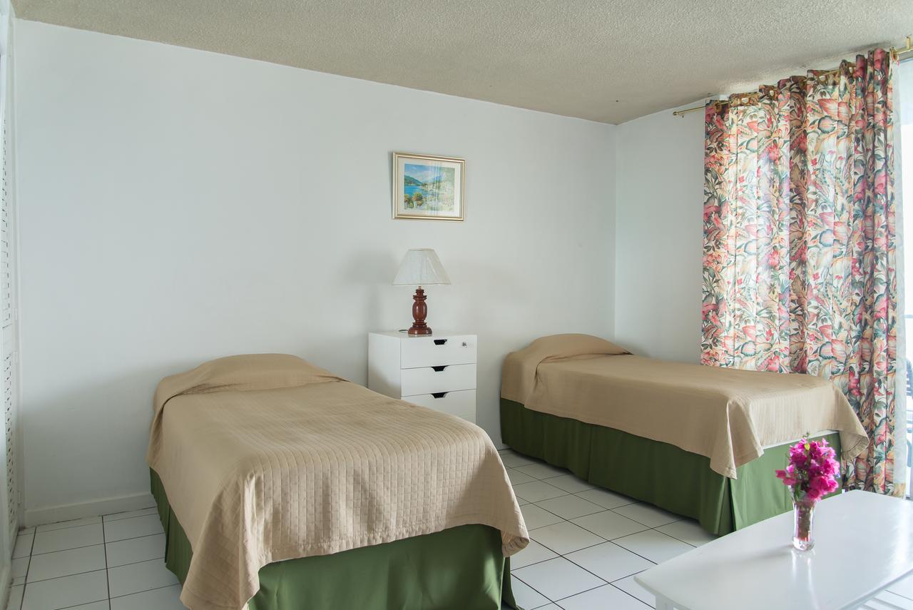 Deluxe Montego Bay Club Studio & Suites Exterior foto