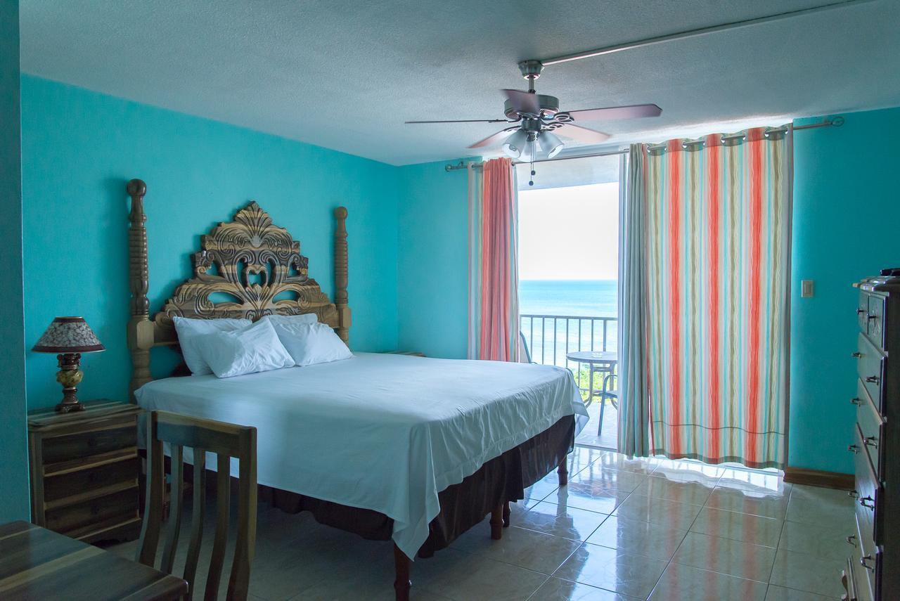 Deluxe Montego Bay Club Studio & Suites Exterior foto