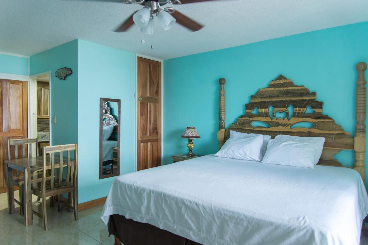 Deluxe Montego Bay Club Studio & Suites Exterior foto