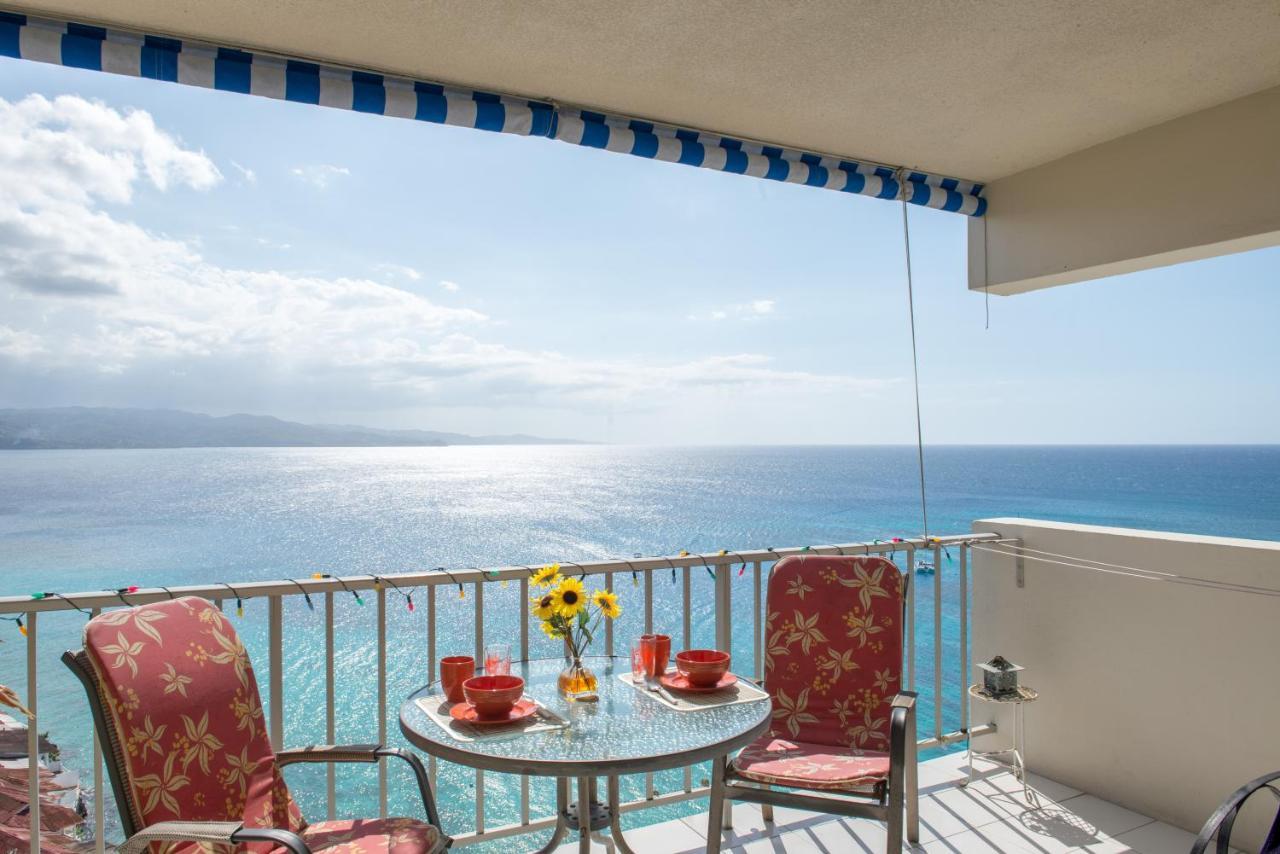 Deluxe Montego Bay Club Studio & Suites Exterior foto
